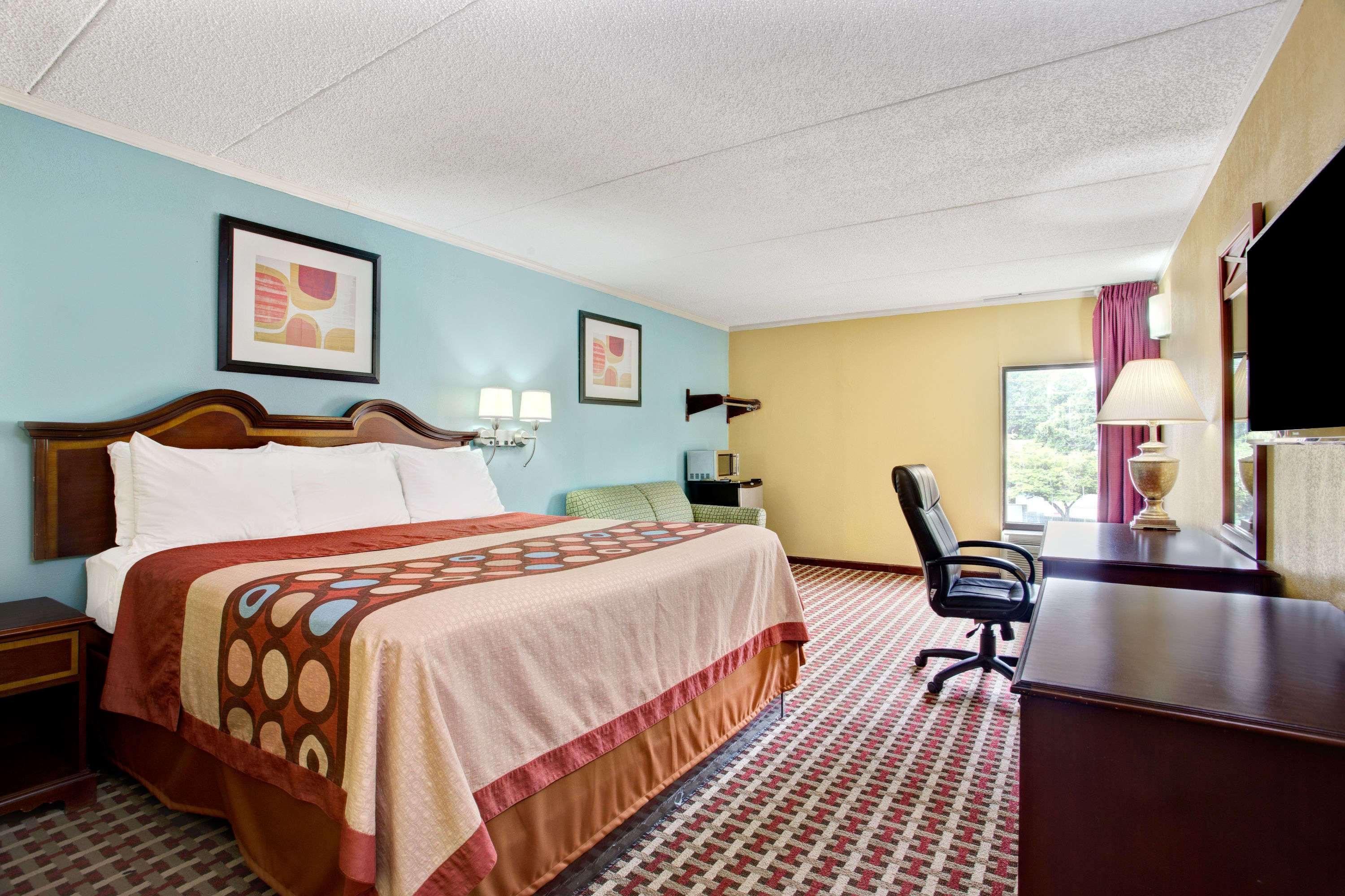 Super 8 Downtown Raleigh Exterior foto